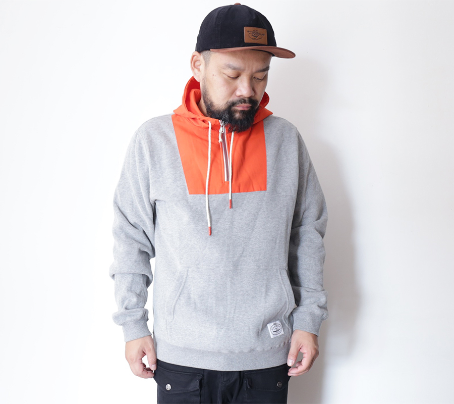 SNAP / POLeR OUTDOOR STUFF  FALL 16 COLLECTION  BAG-IT HOODIE  color : Heather Gray